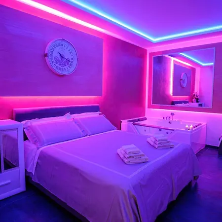 Aurora And Vendégház 4*